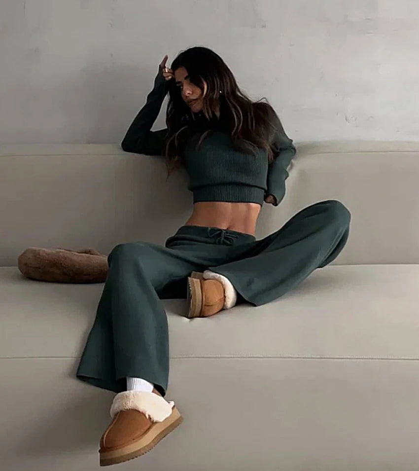Ribbed Knitted Sweater and Slim Pants 2-Piece Winter Outfit