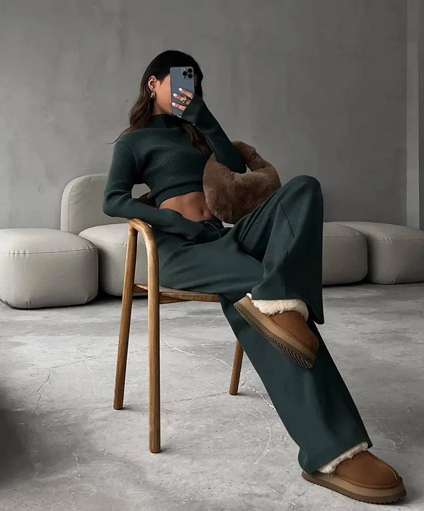 Ribbed Knitted Sweater and Slim Pants 2-Piece Winter Outfit