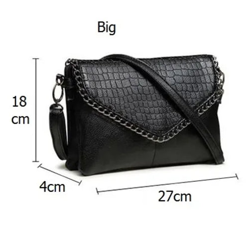 Envelope Chain Crossbody Bag - Nxt Moda