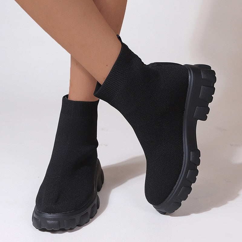 Low Chunky Platform Knitted Boots - Nxt Moda